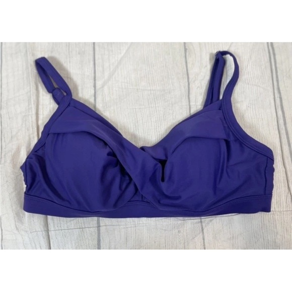 Athleta Womens Bikini Top Bra 36 B/C Purple Halter Padded Swimwear Hook Beach - Picture 3 of 13